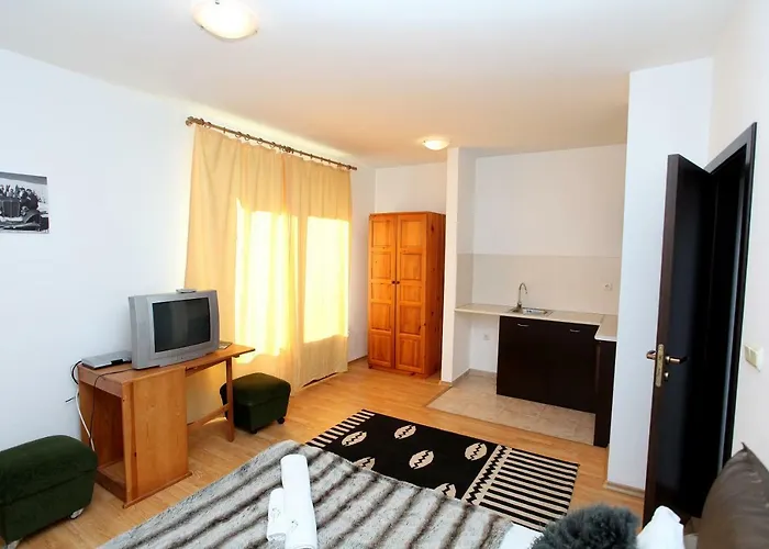 Snow Pearl & Free Apartament *