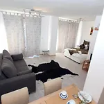Snow Pearl & Free Апартаменты